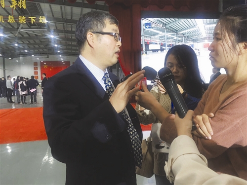 ���ء���ӥ�� ר����ӥ���˻������ʦ����ƽ