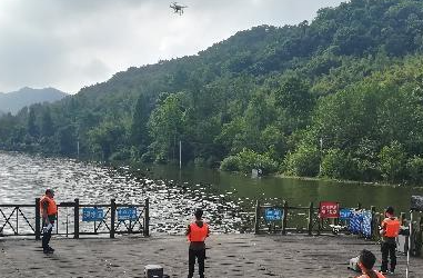 ��Ѵ�����������˻� 25���Ӿȳ�����Ⱥ�ں�����